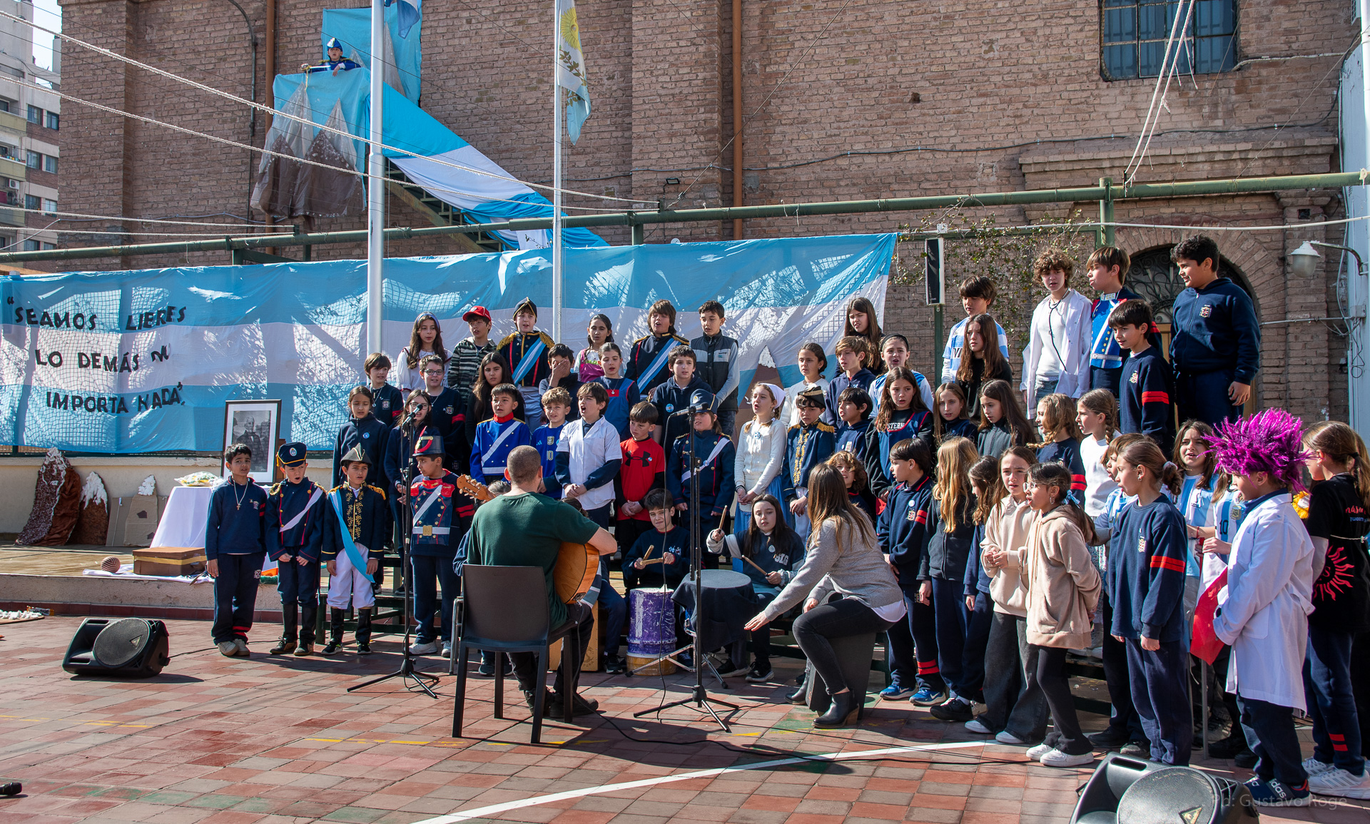 Alumnos del Colegio San Luis Gonzaga